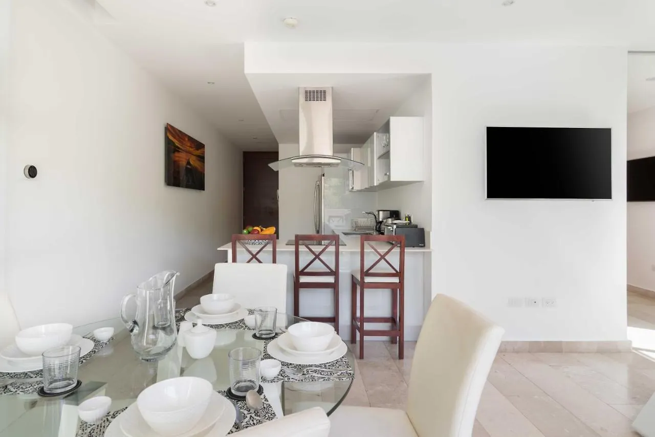 Mexication Beach Bliss: Stylish Playa Getaway بلايا ديل كارمن شقة